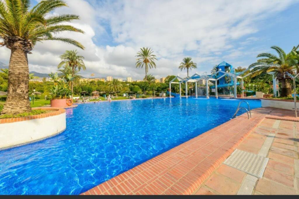 Apartamento 215. Primera Linea De Playa. Benalmadena Exterior photo